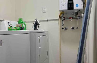 Fairview Terrace-Brand New 3BDRM, Central Location - Foto 37