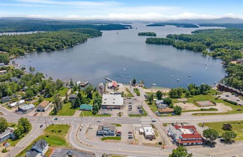 Tranquil 3BR Retreat Game Room Deck Beach Pass - Foto 35