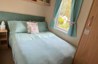 Rew Farm Country and Equestrian Accommodation - Sunset Lodge - Photo 9