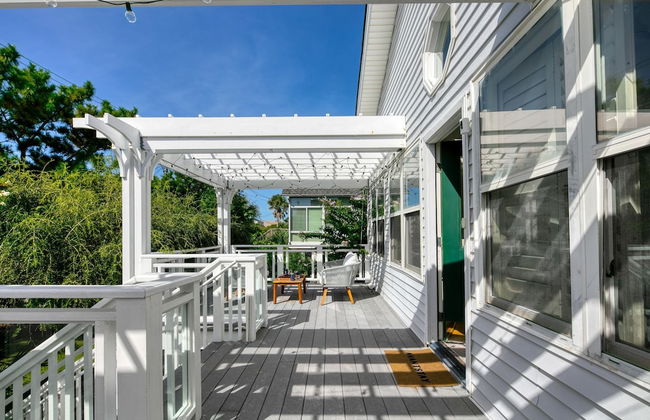 Hemlock by Avantstay Minutes From Folly Beach w/ Multiple Patios - Foto 36