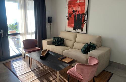 ON VILLAGE DELUXE - Photo 9