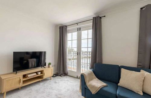 Fabulous 1 Bed Harbour-side Apartment with Balcony - Foto 9