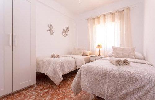 CITY CENTER AND NEXT TO THE BEACH 3 BEDROOMs - Foto 12