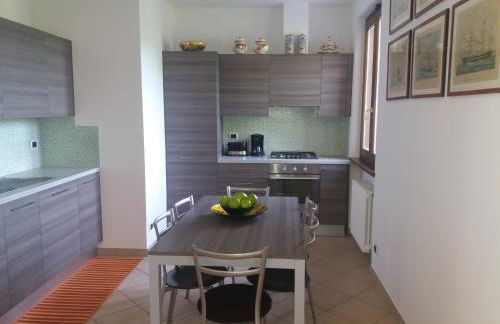 Casa Intignano - appartamento con terrazzo vista lago - Foto 31