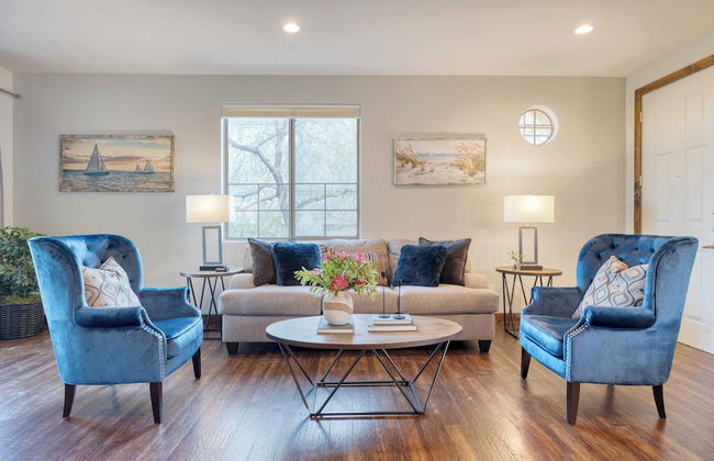 Desert Village Vista by Avantstay Patio w/ Fire Pit, Pool Access - Foto 18