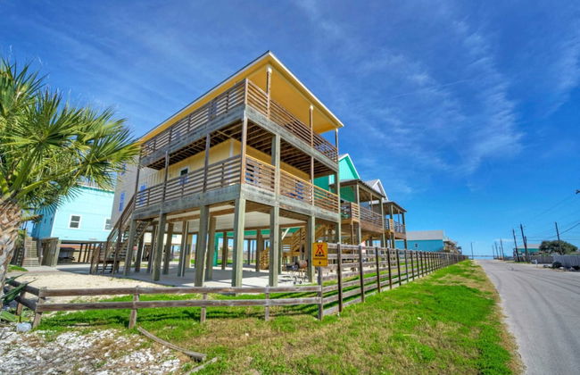 6bdr, Balcony w/ Bay View, Shared Pool + Boat Dock Keeper Red by Avantstay - Foto 37