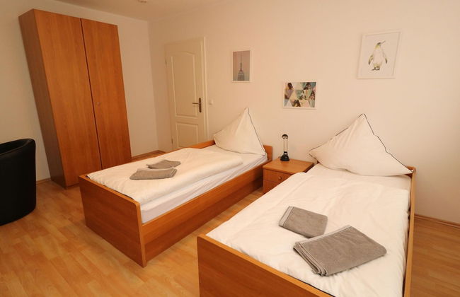 Apartment in Essen With Scenic Terrace - Photo 3