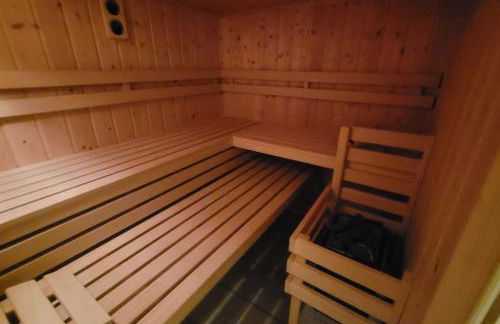 Großes Haus mit Garten, Sauna, Flügel, Kamin uvm - Photo 17