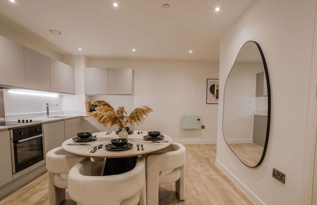 Bianco Suite 2BR With City Views - Foto 3