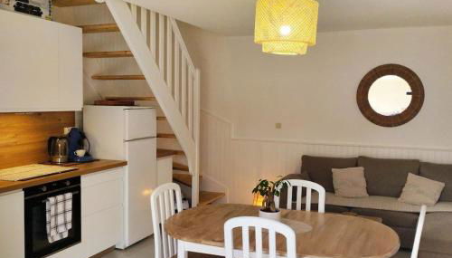 Dydy Haven - maison de vacances à Vias plage, piscine, mer et climatisation - Foto 2, stove, pet friendly