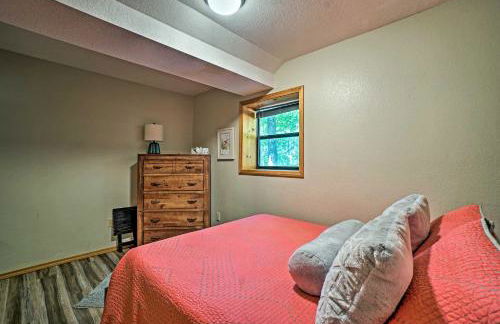 Home with Large Deck on Table Rock Lake! - Foto 17