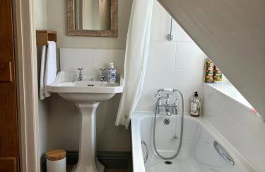 Cottage 7 mins from Henley with gated parking - Foto 4