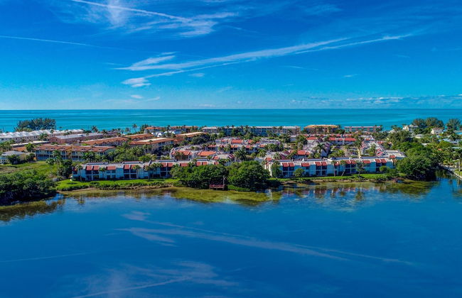 Runaway Tropical Waves-pet Friendly - Foto 1