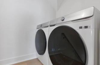 Jungle House Luxury Homes - Columbus Downtown Short North - Near Convention Center & Nationwide Arena - Sleeps up to 15 - Free Parking - Over 5,800 Five Stars - Foto 34