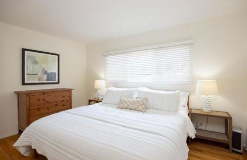 Entire Oceanview Coastal Retreat in Pacifica - Photo 18