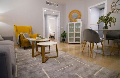 NEW! Luxury CITY CENTER & 2 BALCONIES - Foto 1