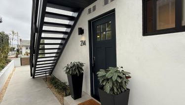 Modern Laguna Beach Duplex - Prime Location! - Foto 2