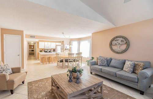 NEAR DIS & Sleeps 10! TWO King Master BR Suites, Bunks For The Kids, Private Patio, NO Steps, Pool, LOW Rates! - Foto 49