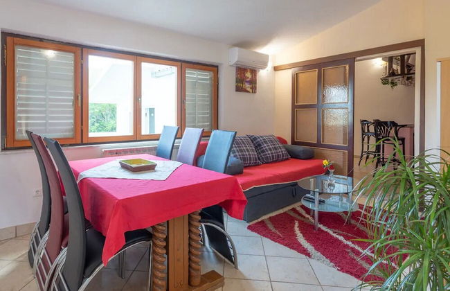 Sunny Escape Holiday Home Dicmo With Pool and Gym - Foto 13