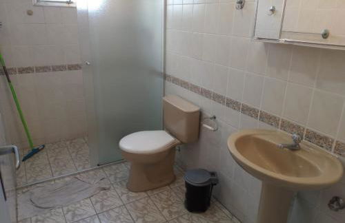 AP Guarujá Enseada lado praia com piscina, lazer completo - Foto 14