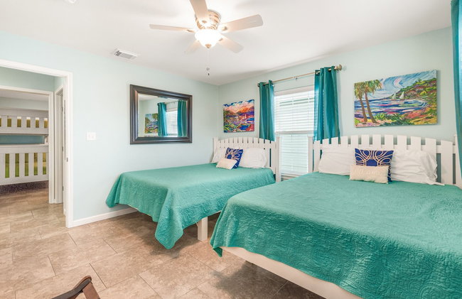 Boogie Board Bungalow - Pet Friendly! Private Pool! - Photo 13