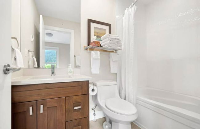 Penthouse Lake Home 3BR Amazing View - Photo 22