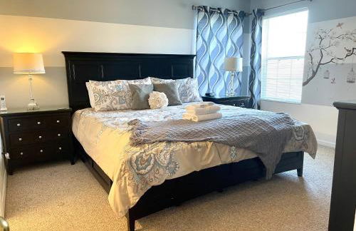 Disney Dream with Hot Tub, Pool, Xbox, Games Room, Lakeview, 10 min to Disney, Clubhouse - Foto 37