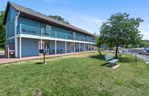 3 Combined Private Lakeside Studios - Upper Level - Foto 7