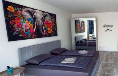 Ruhiges saniertes Apartment bei Hamburg Parkplatz Balkon WLAN - Foto 1