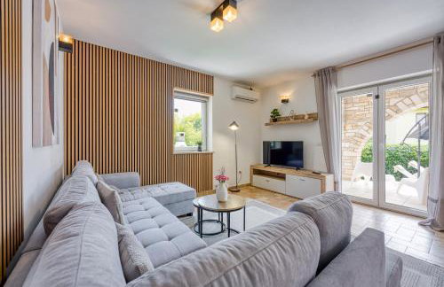 Villa LUMARE TERRA - Garden & Pool in Istria - K13 - Foto 18