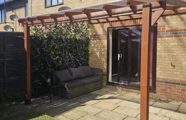 Jasmin's House, 2 bedroom house, private Parking - Photo 20