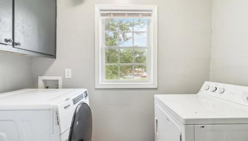 5BR with Game Room & Huge Backyard - Foto 5