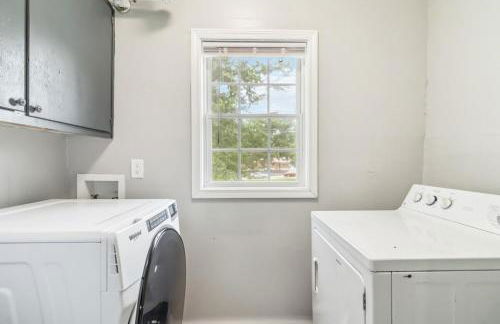 5BR with Game Room & Huge Backyard - Foto 5