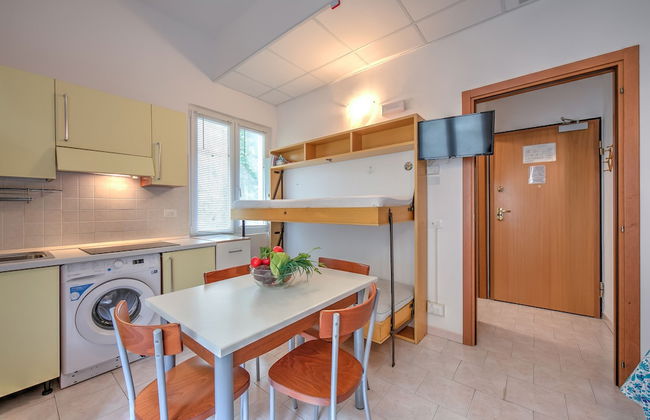 Frontline B - 5A - M2 - Near To The Sea - Photo 9