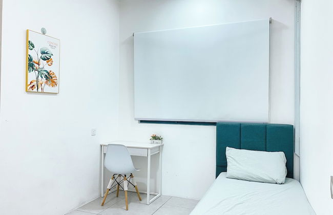 Comfy 3-Bedrooms Apartment at Meritus Residensi - Foto 17