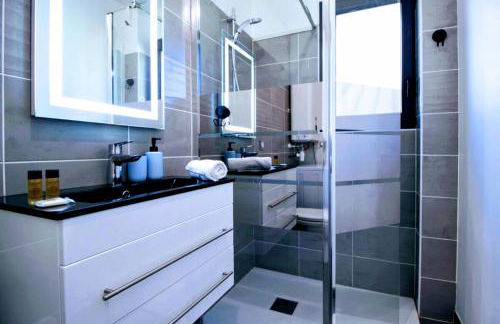 Haut de villa 2P, jardin, clim, prise VL Electrique - Foto 3