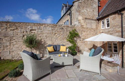 Charming Country House Nr Bath - Photo 2