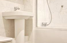 Gym Free Parking 25 Mins to Central London - Foto 8