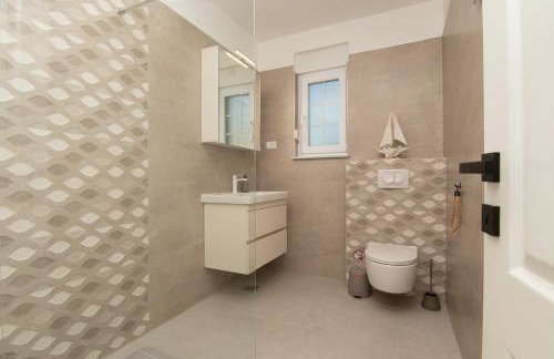 VILLA OCEAN BREEZE with pool - Foto 37