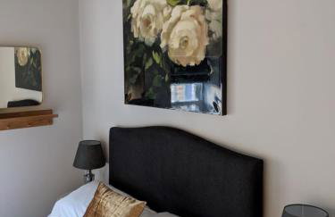 The Saddle Room - Photo 24