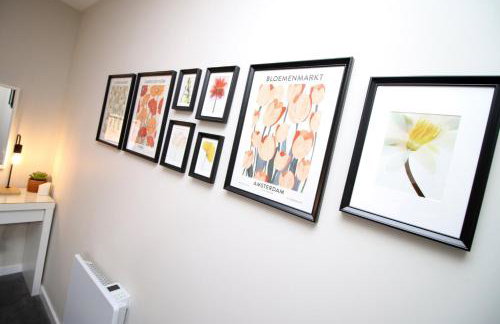 Elegant 2BR w/ Pool Table in Prime Location - Foto 57