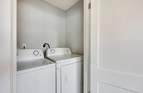 Pet friendly home in Historic Springfield near TIAA - Photo 17