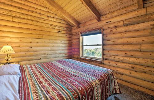 Cabin with Fire Pit, Views and BBQ 18 Mi to Moab! - Foto 11