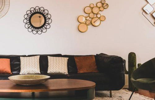 Luxury 3 Bd Aptment with Sea view - Photo 3