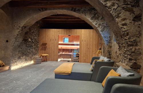 OBERBUCHFELDER historic farmhouse - Photo 4