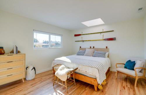 Seaside Home with Hot Tub and Patio Close to Beaches! - Foto 9