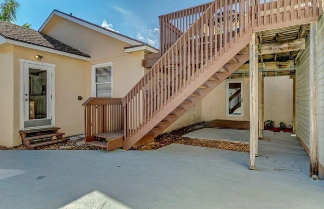 Beautifully Renovated 5 Bedroom with Guest House 5 Home by RedAwning - Foto 62