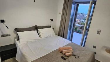 Drios Hillhouse - Photo 3