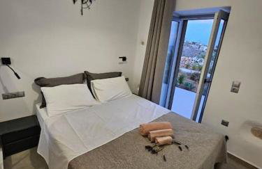 Drios Hillhouse - Photo 3