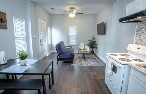 Remodeled Historic 1BR 1BA House Near Downtown - Photo 2